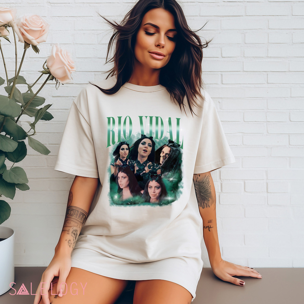 Rio Vidal Agatha All Along Aubrey Plaza Vintage Bootleg Shirt