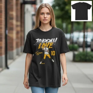 Jordan Love 10 Signature Football Graphic Tee, Green Bay Game Day Shirt, Retro Packers Fan Apparel Gift
