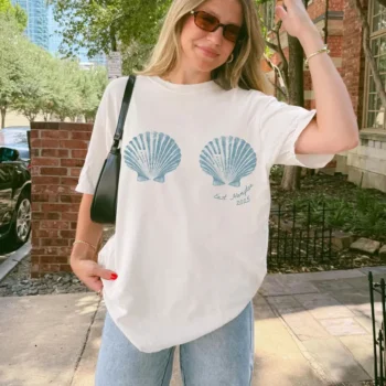 East Hampton Seashell Graphic Tee - Women's Beach Vacation Shirt